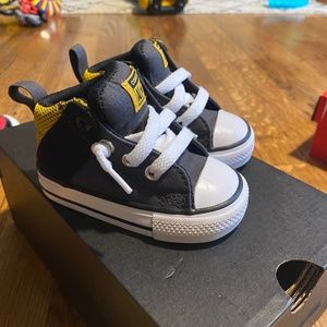 Baby boy converse all star tennis shoes